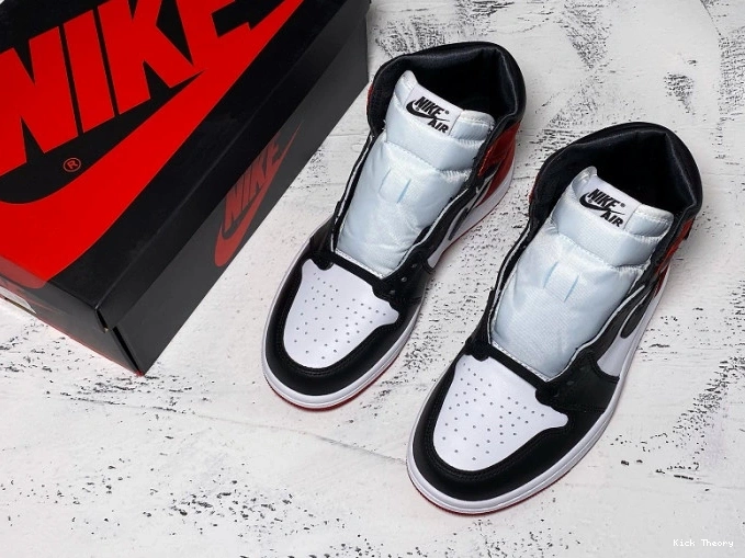Kick Theory CD0461-016 High Retro Jordan Black 1 Toe Air Satin 0804